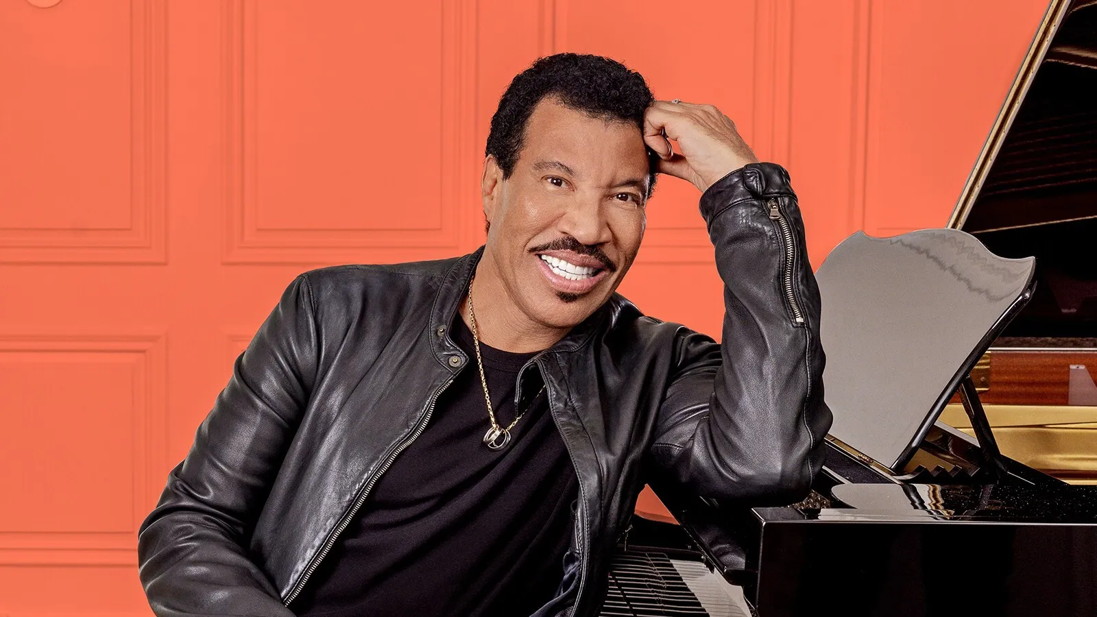 Lionel Richie in an official promotional image from his website